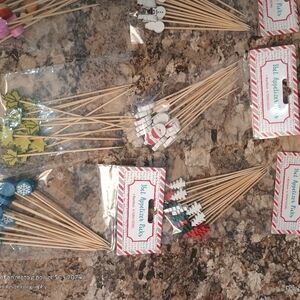 Holiday Party Toothpick Set - Assorted Colors All New
